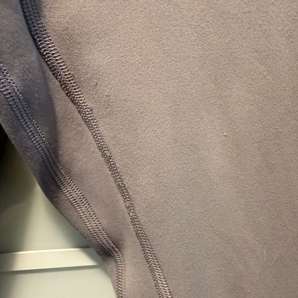 Lululemon 🍋 Align High-Rise Twist Waist in
Violet Verbena - Picture 5 of 7